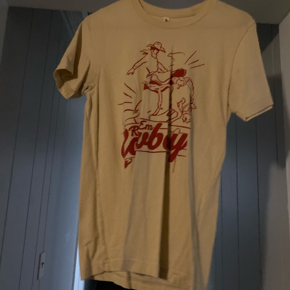 Graphic t